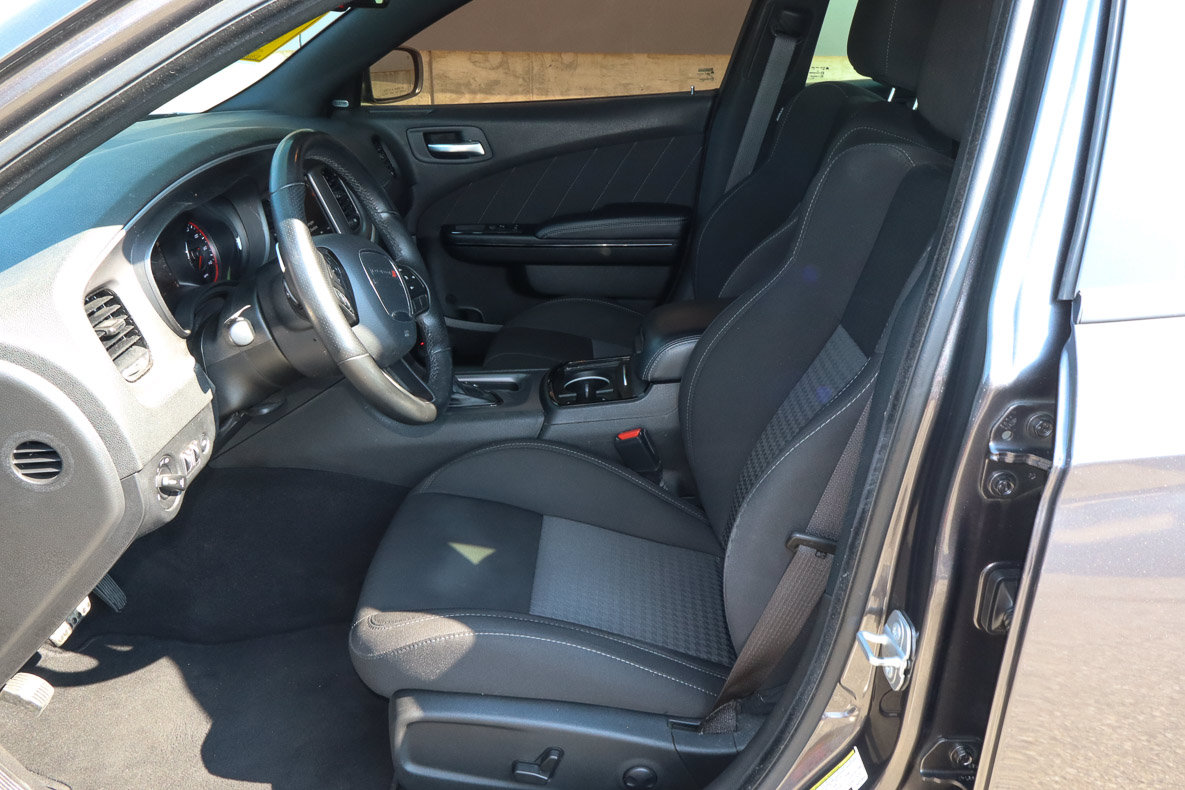 Used 2022 Dodge Charger GT w/ Blacktop Package RWD image 7