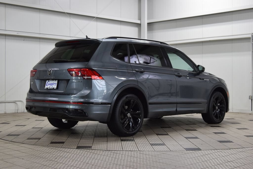 Used 2023 Volkswagen Tiguan SE R-Line AWD/4WD image 8