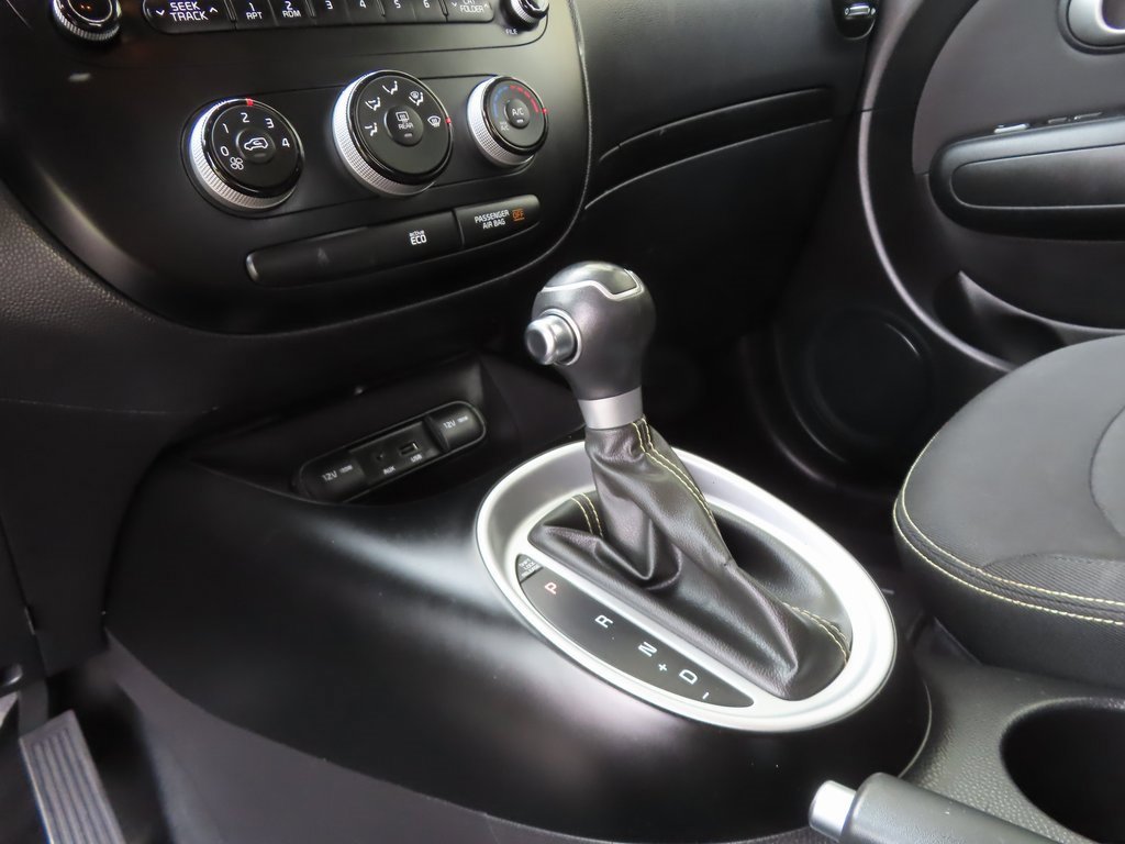 Used 2014 Kia Soul + image 6