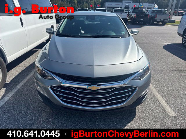 Used 2025 Chevrolet Malibu LT FWD image 3