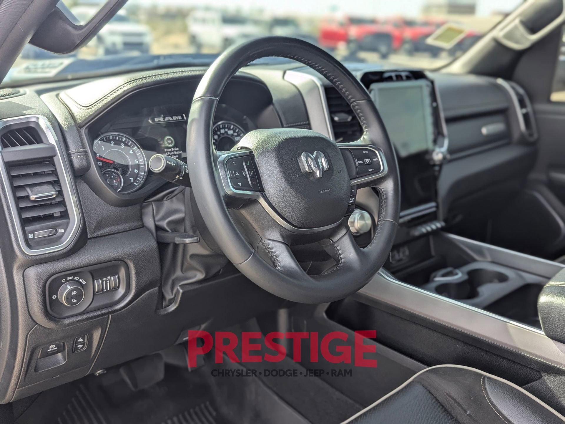 Used 2023 RAM 1500 Laramie AWD/4WD image 17