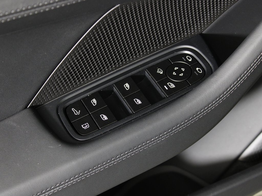 New 2026 Porsche Panamera 4 image 15