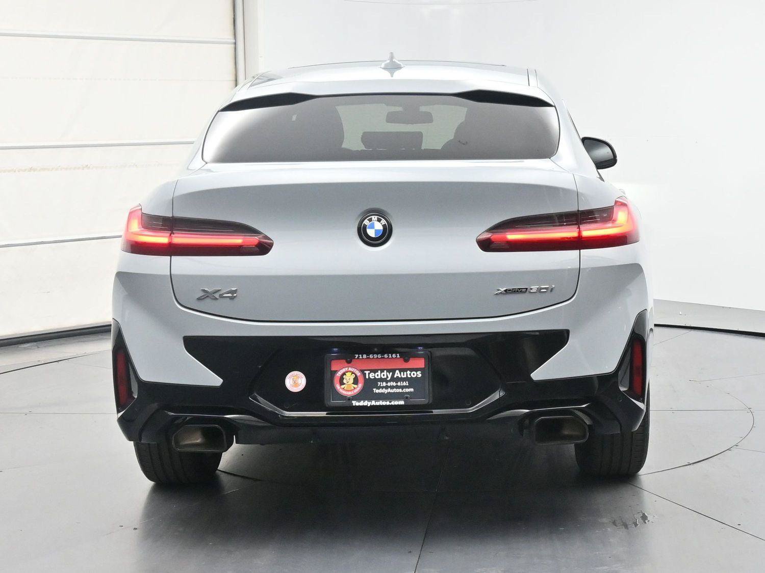 Used 2023 BMW X4 xDrive30i w/ M Sport Package AWD/4WD image 29