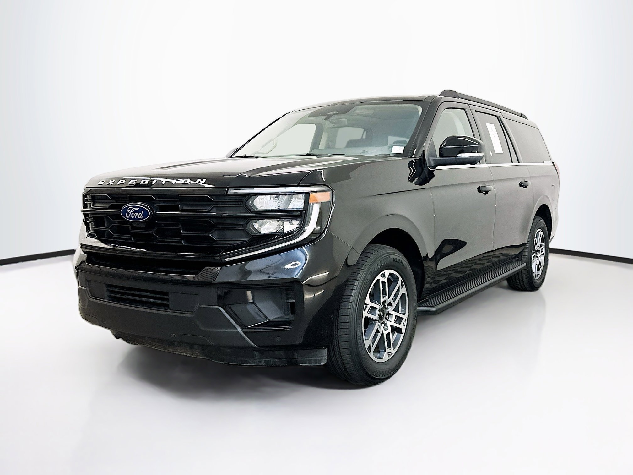 Used 2025 Ford Expedition Max Active image 3