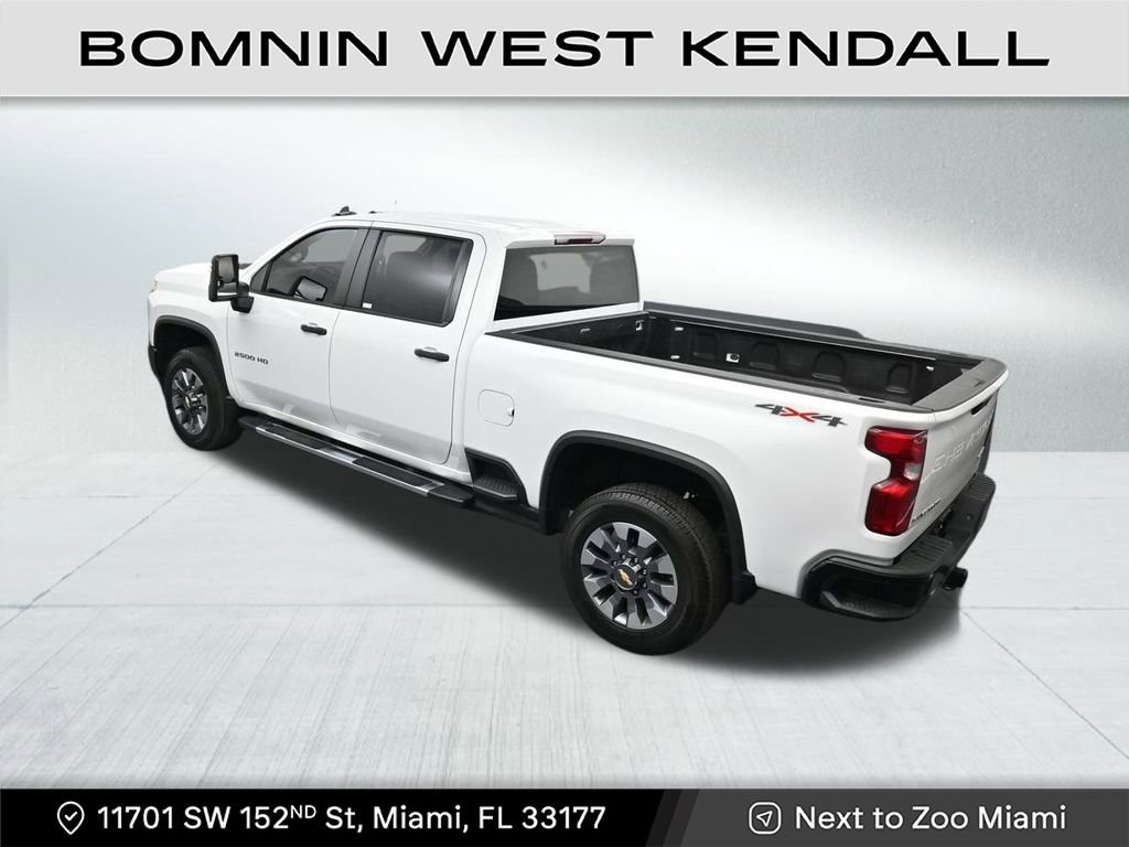 Used 2023 Chevrolet Silverado 2500 Custom w/ Custom Value Package image 15