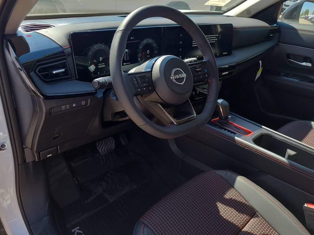 New 2026 Nissan Kicks SR w/ Illumination Package FWD image 14