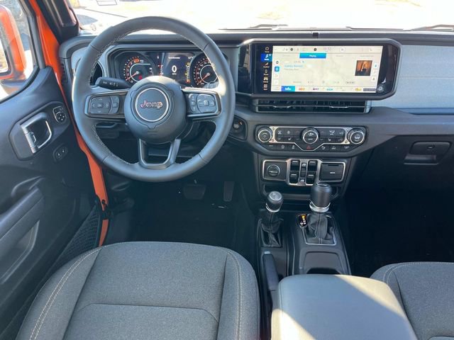Used 2025 Jeep Wrangler Sport S image 3