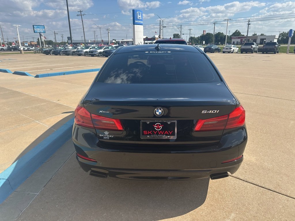 Used 2020 BMW 540i xDrive w/ Premium Package image 15