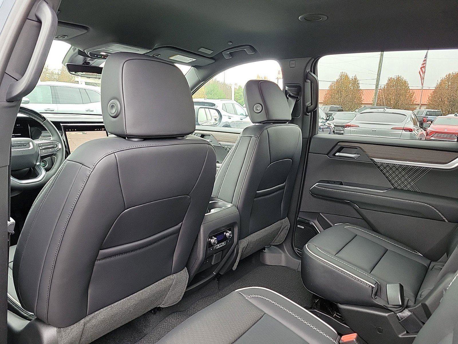 New 2026 GMC Acadia Denali w/ Super Cruise Package image 13