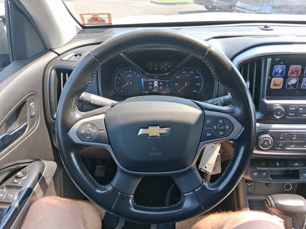 Used 2018 Chevrolet Colorado LT w/ Redline Special Edition AWD/4WD image 13
