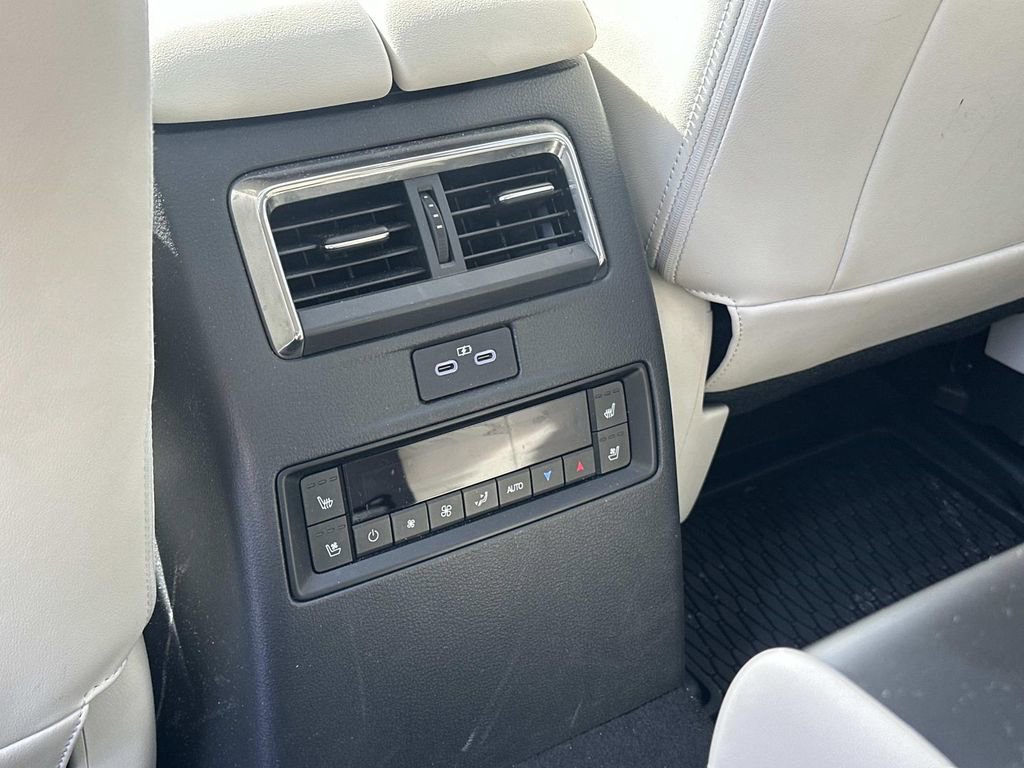 Certified 2025 MAZDA CX-90 3.3 Turbo S w/ Premium Plus image 33