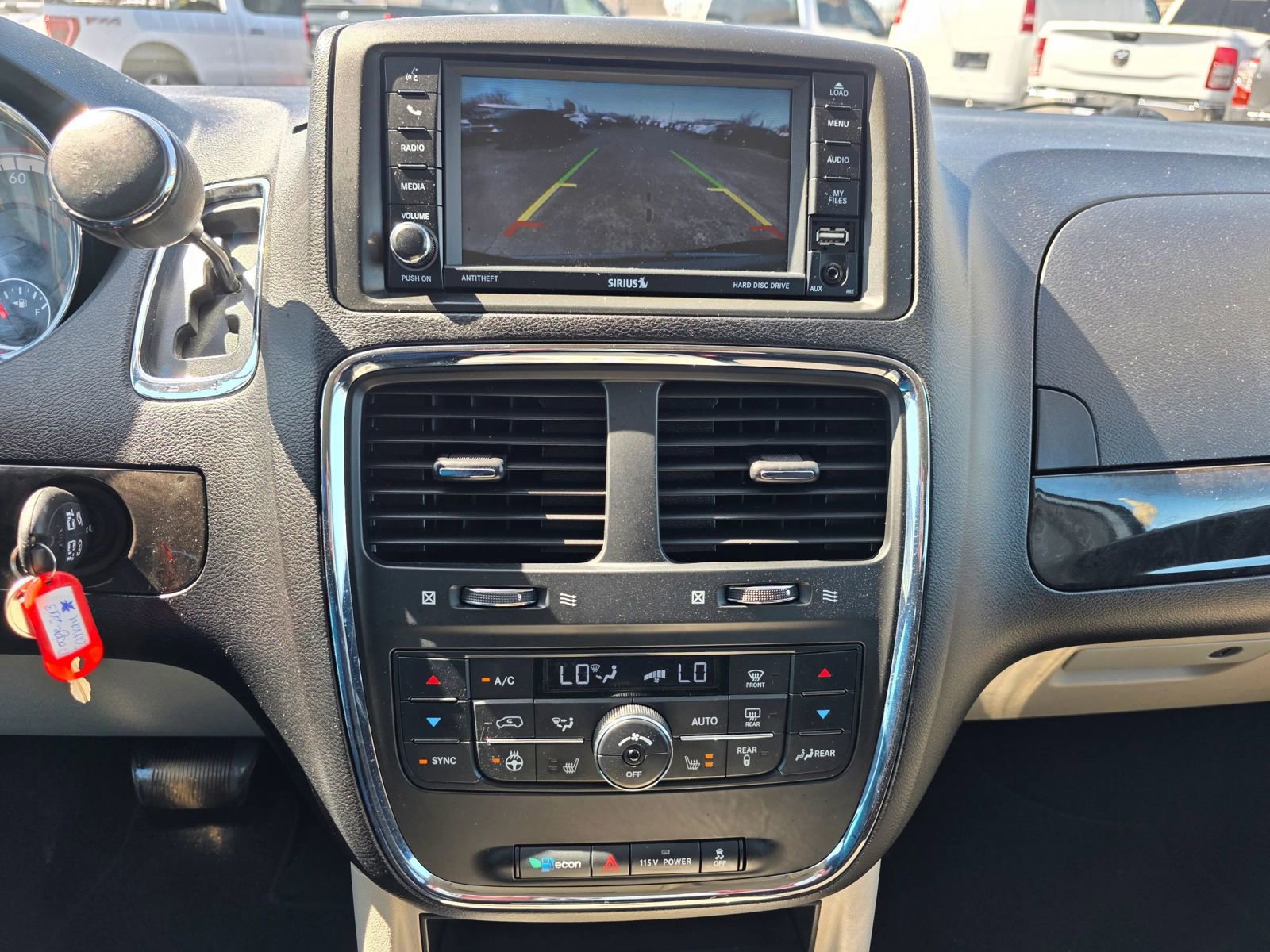 Used 2013 Dodge Grand Caravan Crew w/ Entertainment Group 1 image 3