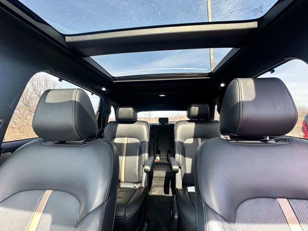 Used 2025 MAZDA CX-90 3.3 Turbo w/ Premium Plus Pkg image 13