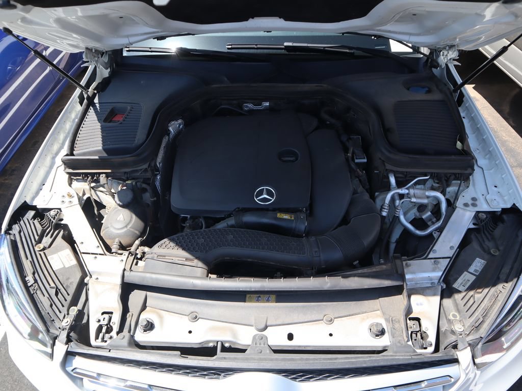 Used 2020 Mercedes-Benz GLC 300 image 13