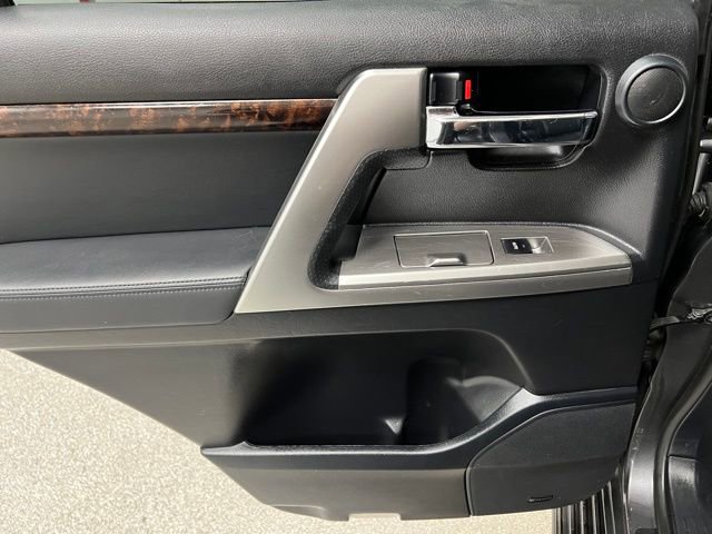 Used 2014 Toyota Land Cruiser image 43