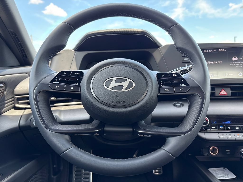 New 2026 Hyundai Elantra Sport FWD image 11