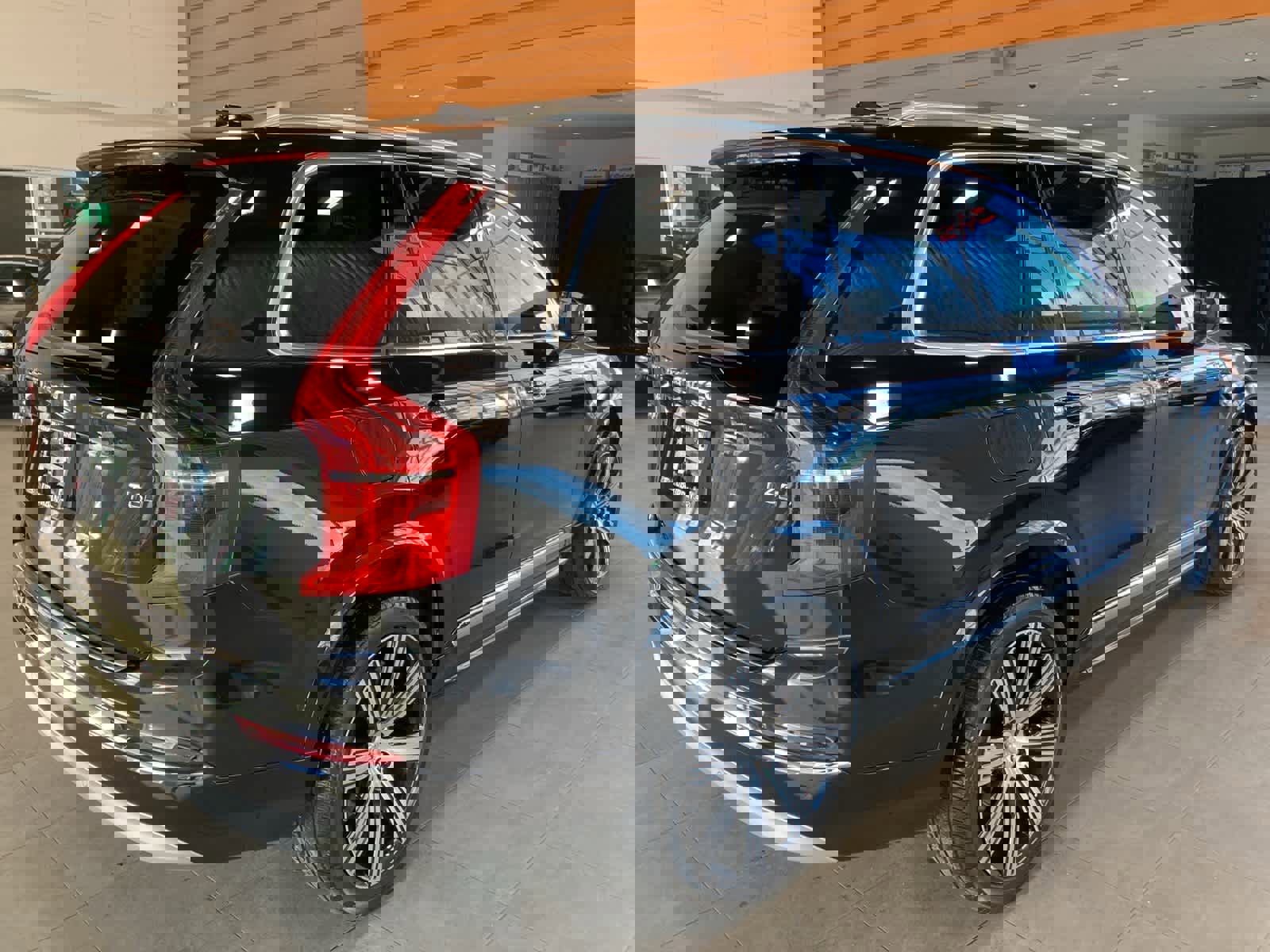 Used 2022 Volvo XC90 T6 Inscription w/ Advanced Package image 5