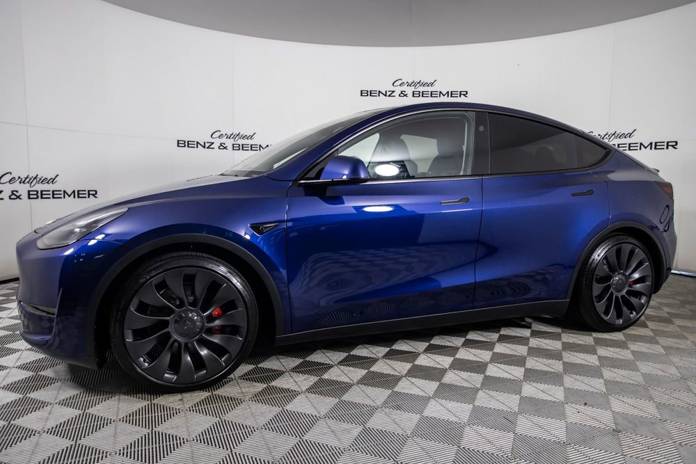 Used 2025 Tesla Model Y Performance image 14
