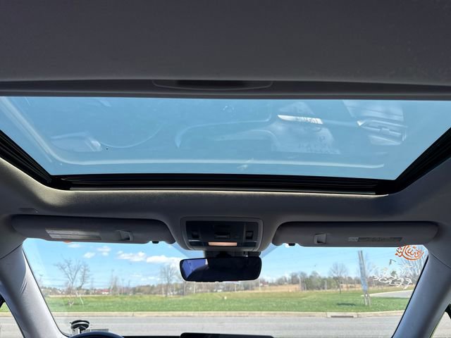 Used 2022 Lexus RX 350L Premium w/ Premium Package image 22