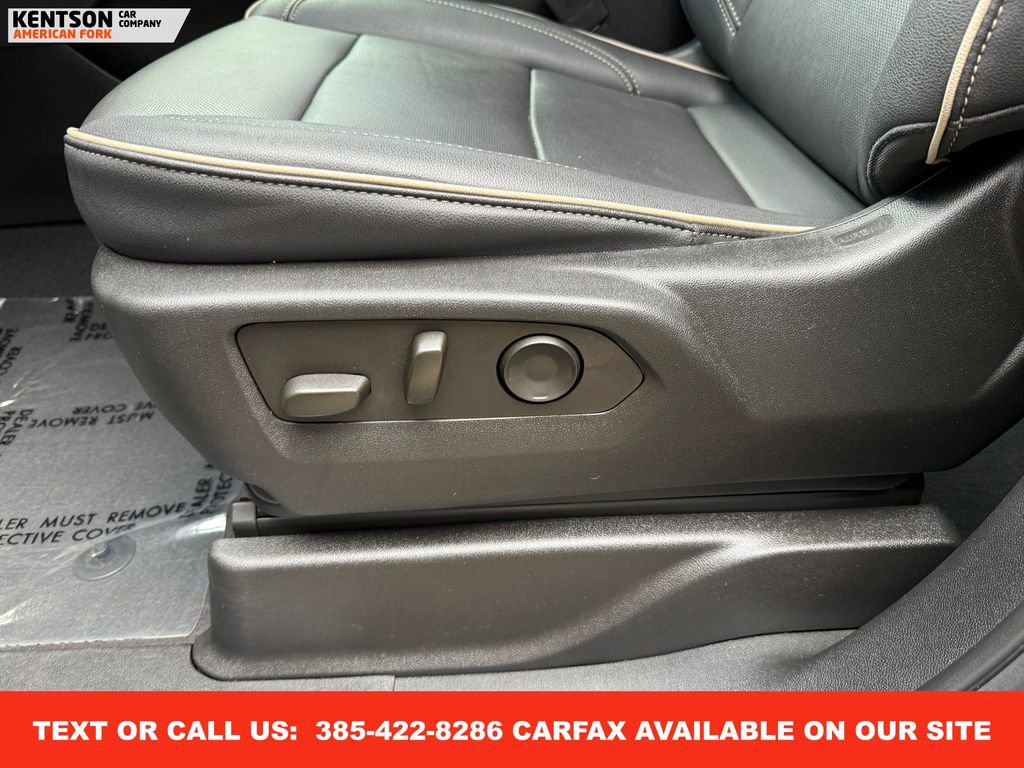 Used 2024 GMC Yukon SLT image 31