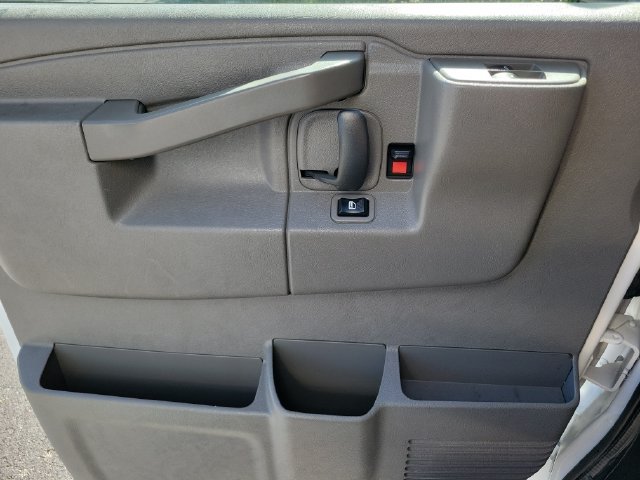 Used 2021 Chevrolet Express 3500 w/ Power Convenience Package RWD image 21