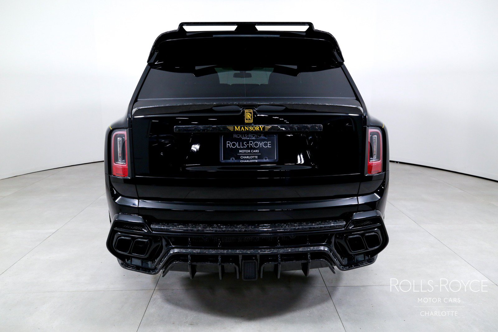 Used 2025 Rolls-Royce Cullinan AWD/4WD image 9