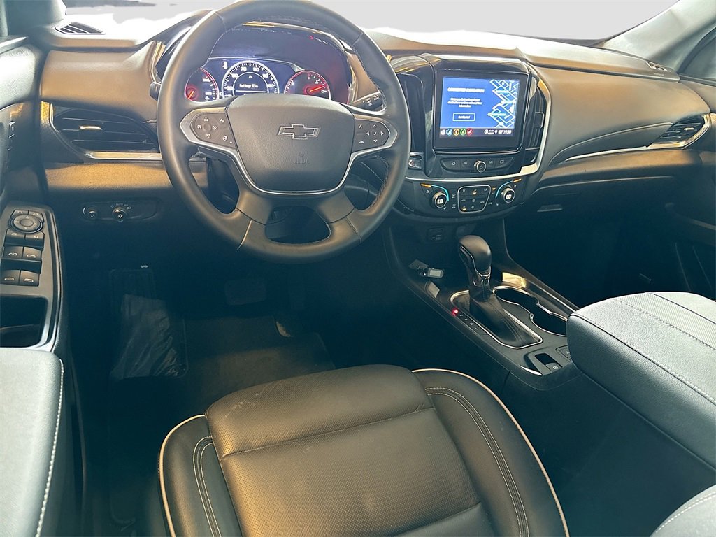 Used 2023 Chevrolet Traverse Premier w/ Redline Edition image 23