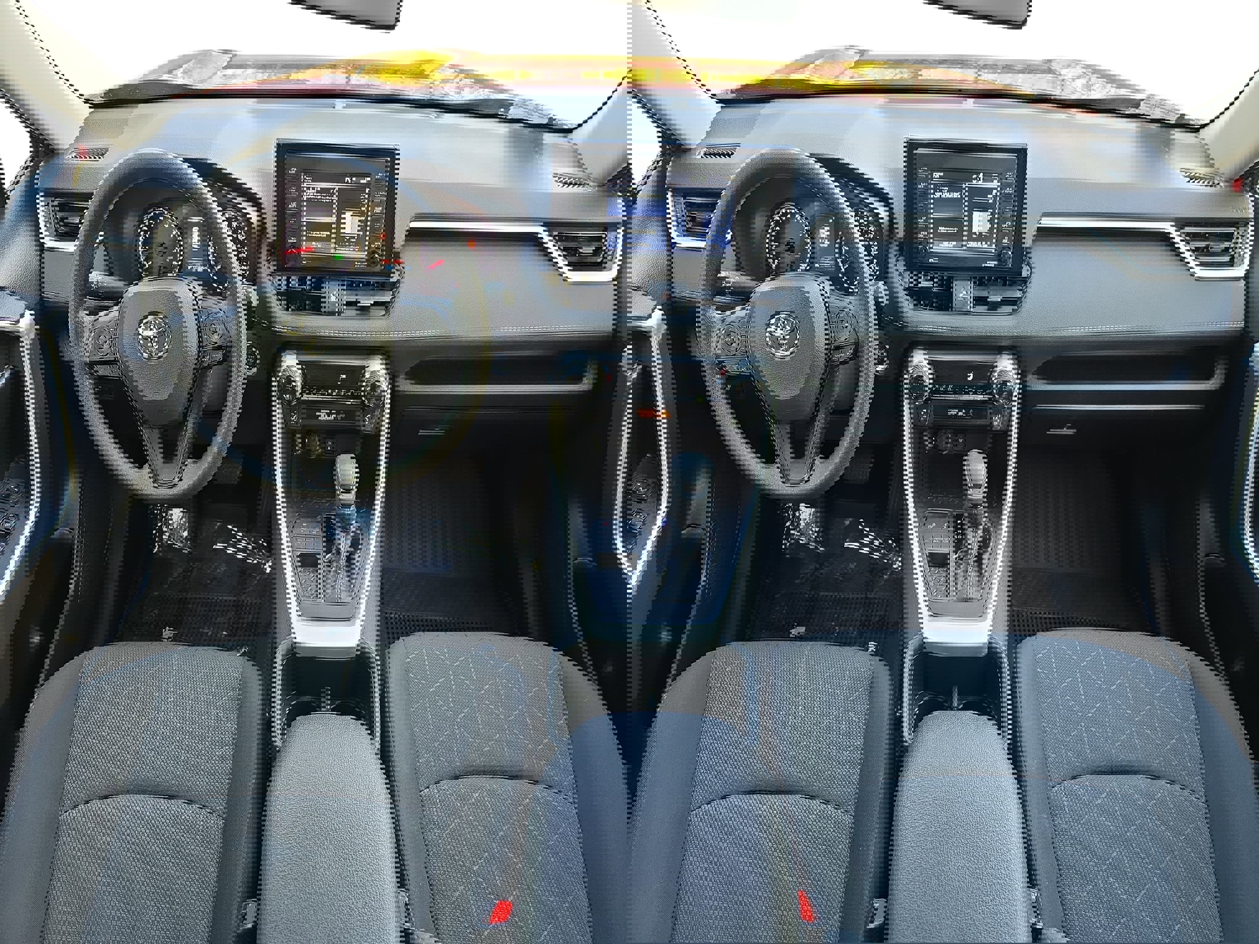 Used 2022 Toyota RAV4 XLE image 9