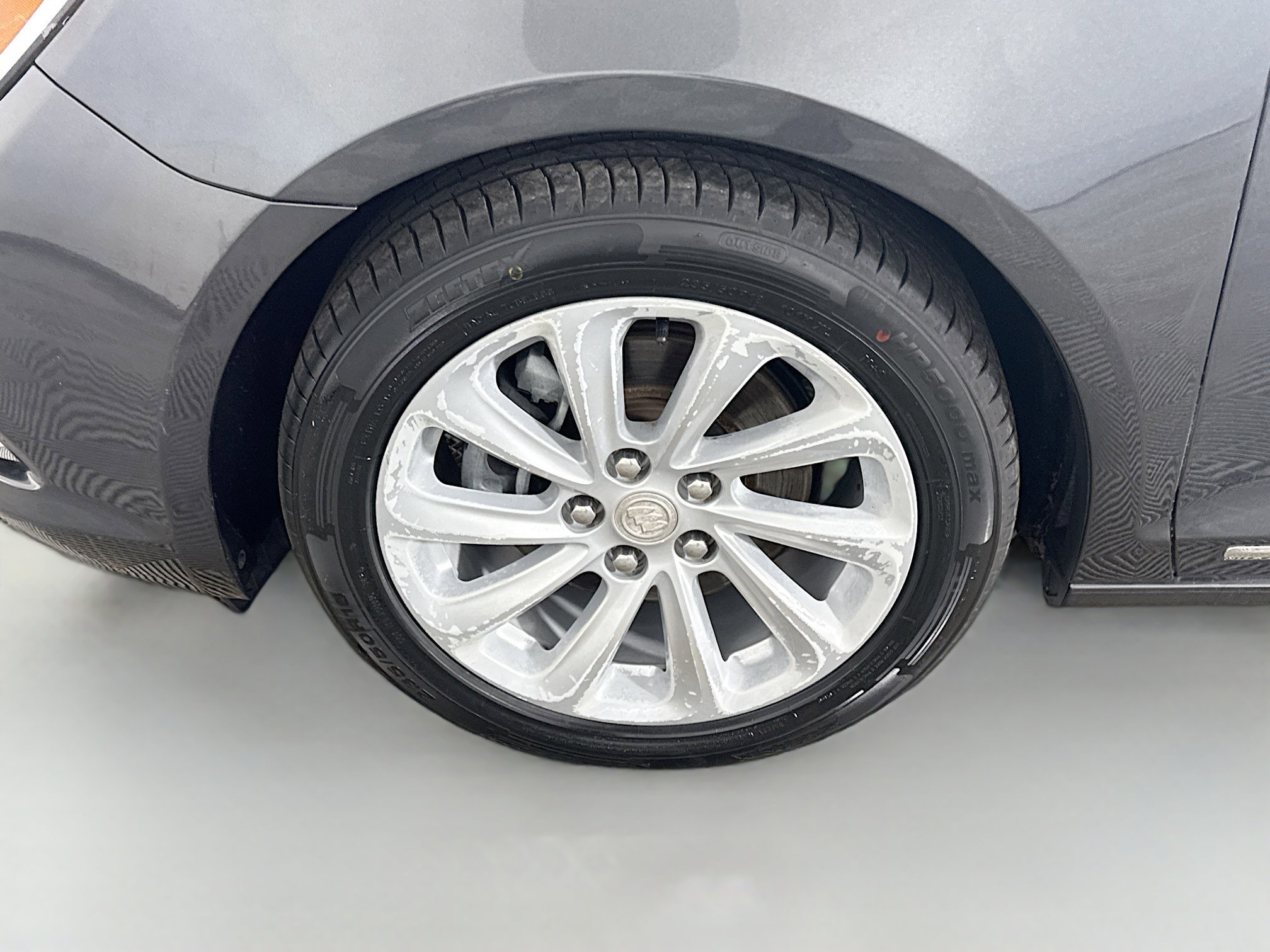 Used 2016 Buick LaCrosse Leather image 38