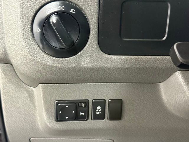 Used 2018 Nissan NV 3500 SV w/ Navigation Package image 26