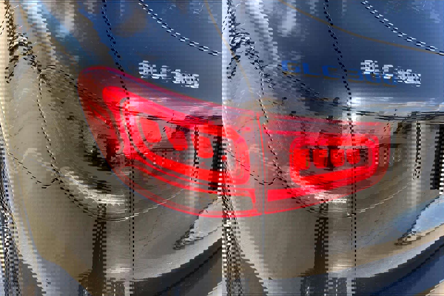 Used 2022 Mercedes-Benz GLC 300 image 24