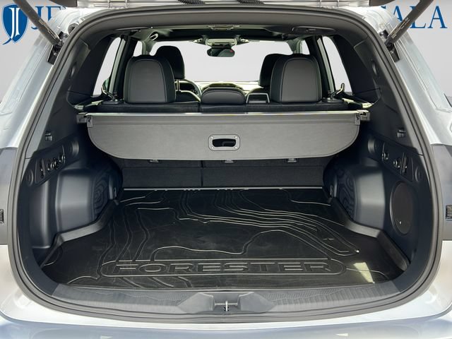 Used 2026 Subaru Forester Limited AWD/4WD image 12