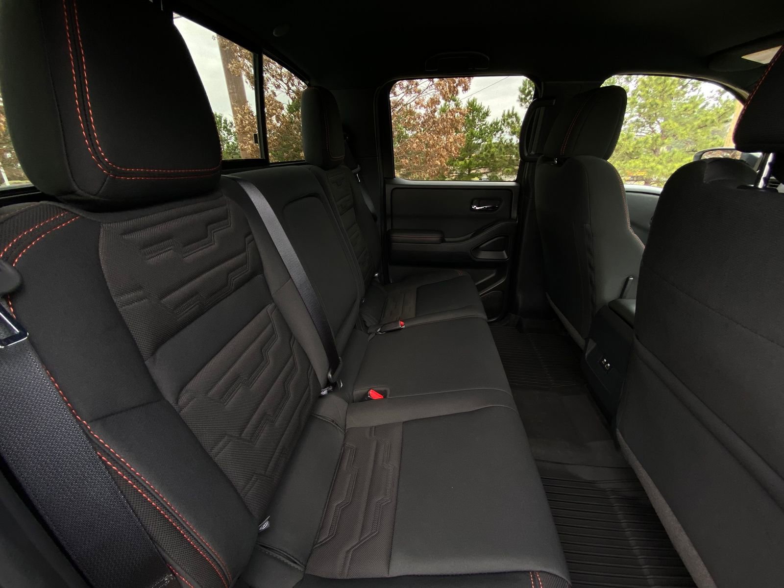 Used 2024 Nissan Frontier PRO-4X w/ Off-Road Protection Package image 31