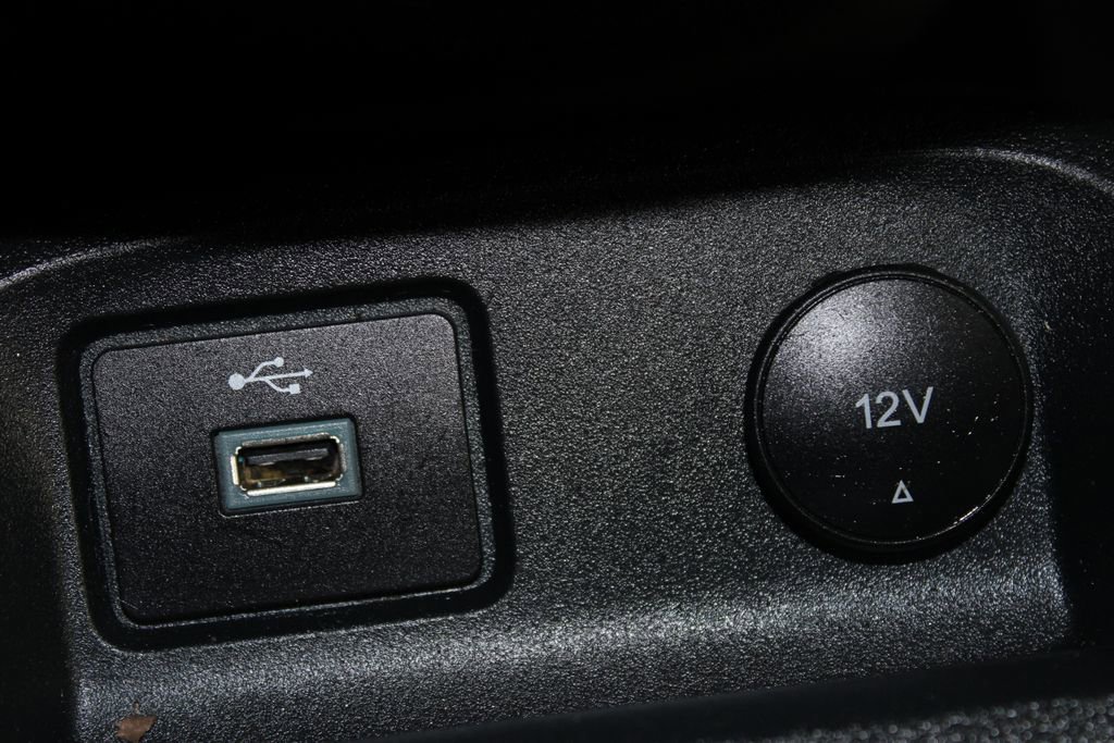 Used 2022 Ford Transit Connect XL image 38