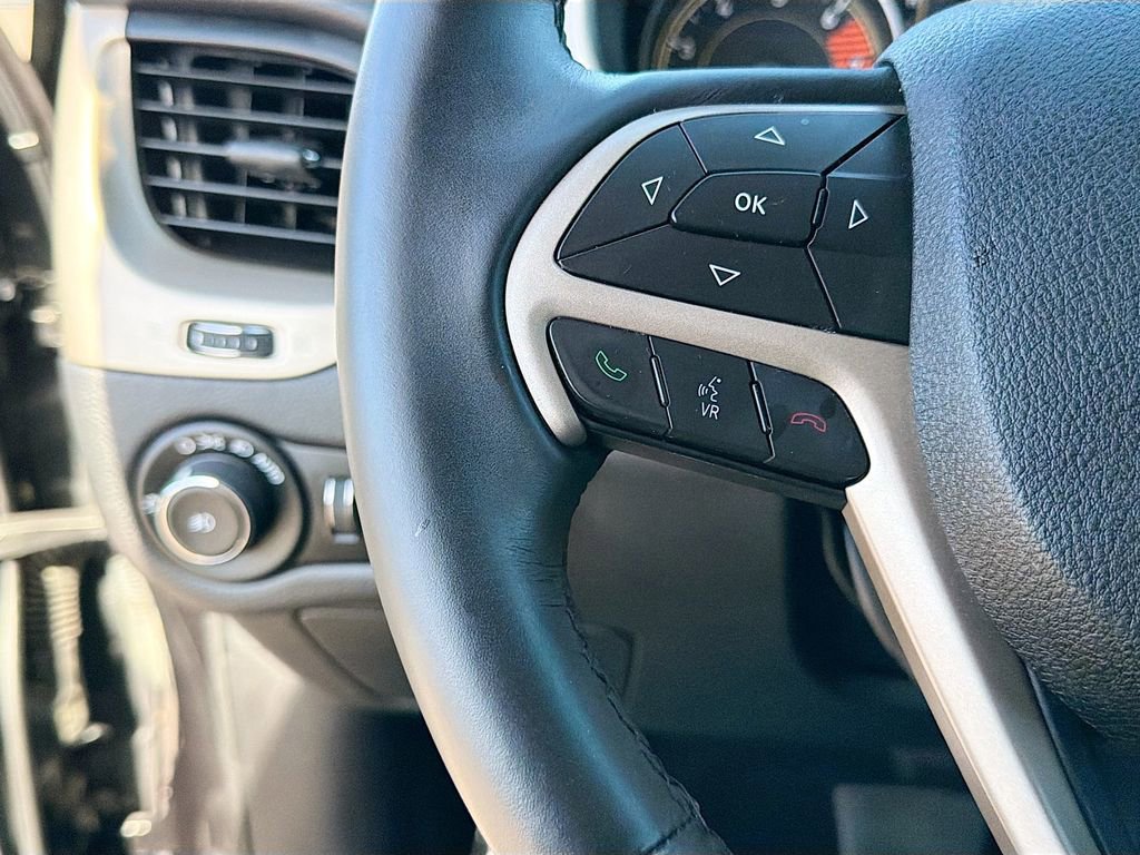 Used 2016 Jeep Cherokee 75th Anniversary FWD image 36