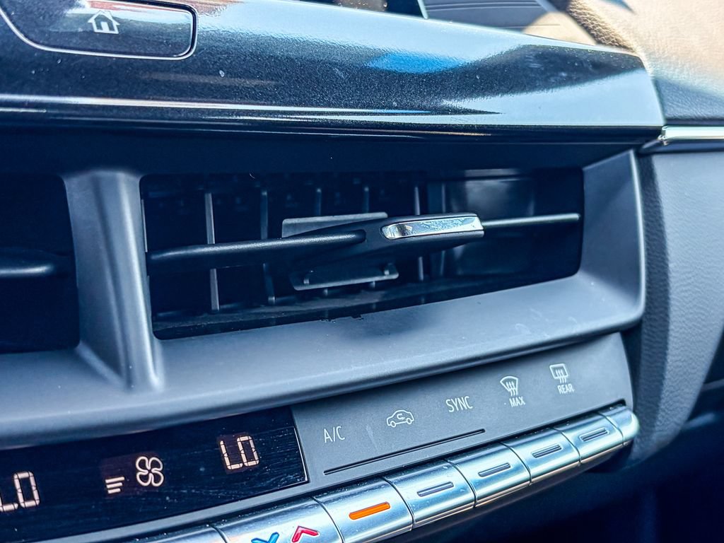 Certified 2023 Cadillac CT4 Luxury w/ Sun And Sound Package AWD/4WD image 19