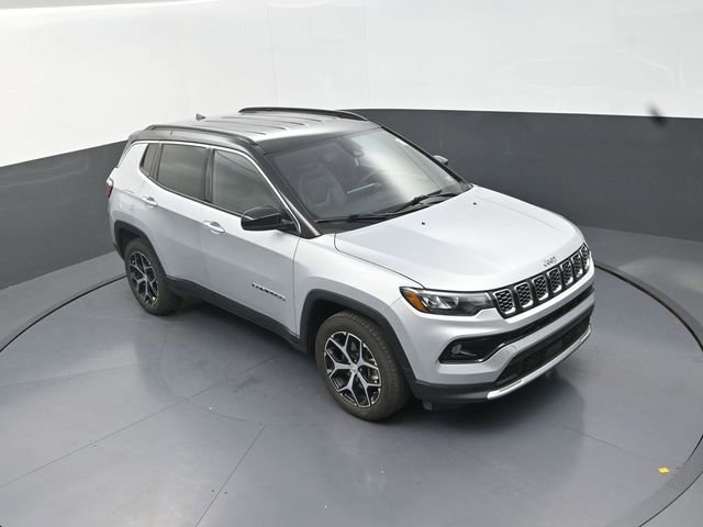 Used 2024 Jeep Compass Limited AWD/4WD image 12