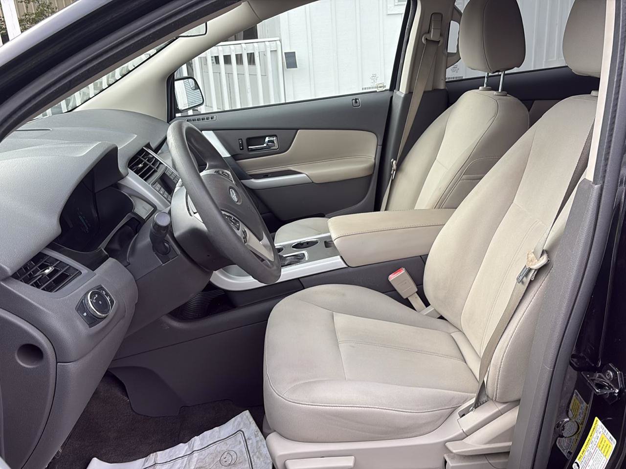 Used 2014 Ford Edge SE FWD image 9