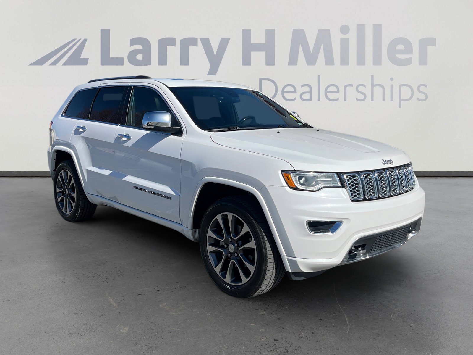 Used 2018 Jeep Grand Cherokee Overland image 7