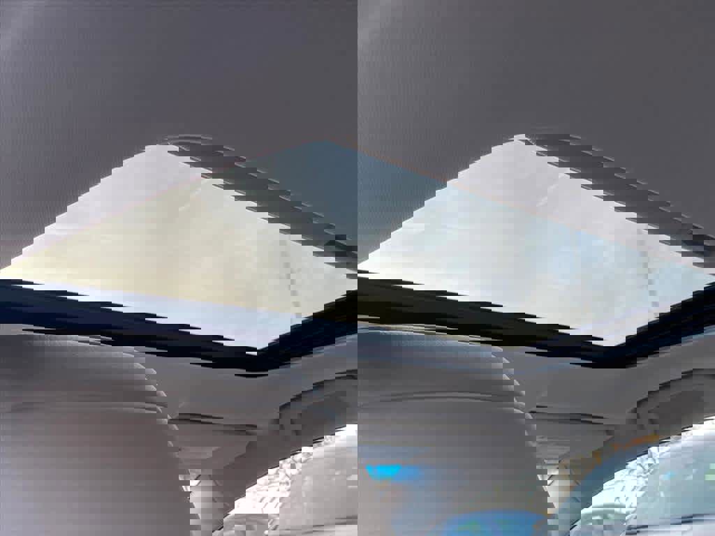 Used 2015 Toyota Avalon XLE Touring image 22