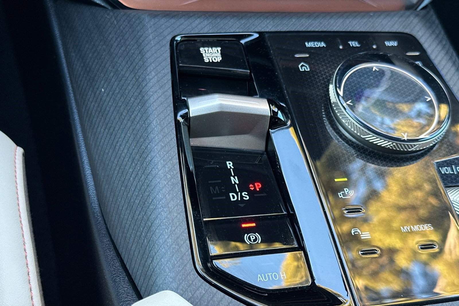 Used 2025 BMW X3 xDrive30i w/ Premium Package image 27