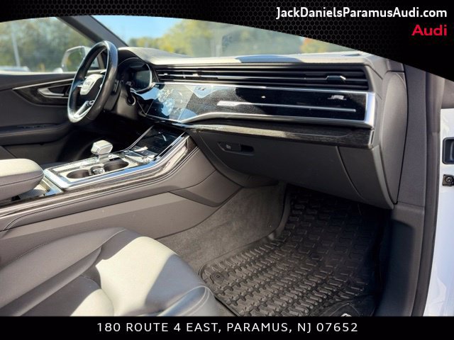 Used 2023 Audi Q8 Premium Plus AWD/4WD image 21