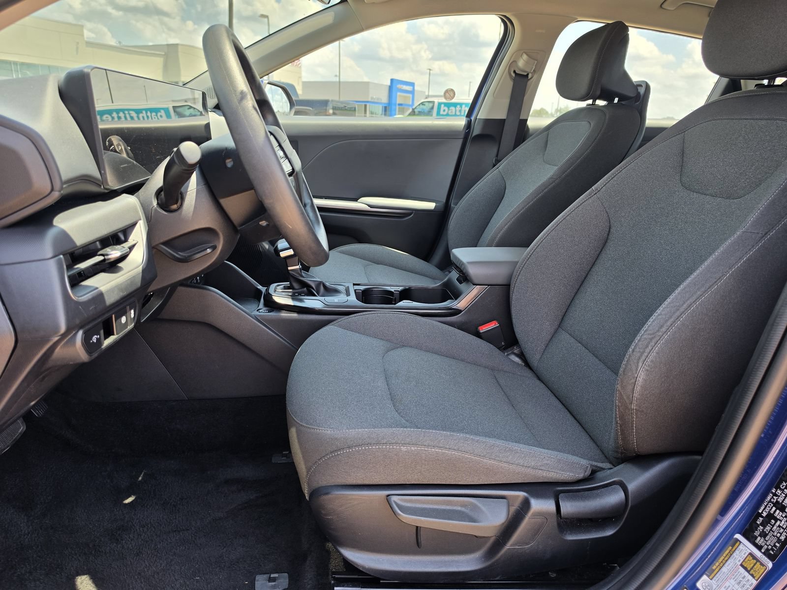 Used 2025 Kia K4 FWD image 12
