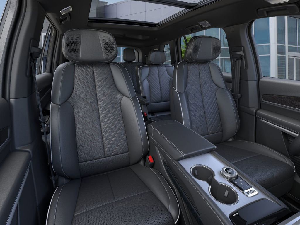 New 2026 Cadillac Vistiq Platinum image 16