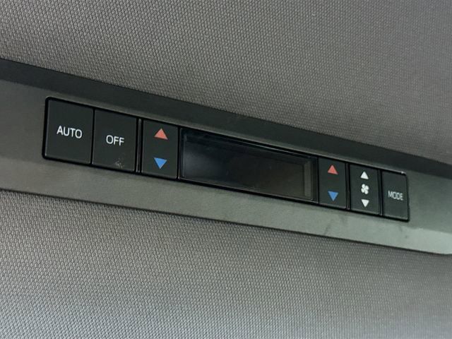 Used 2022 Toyota Sienna XLE image 24