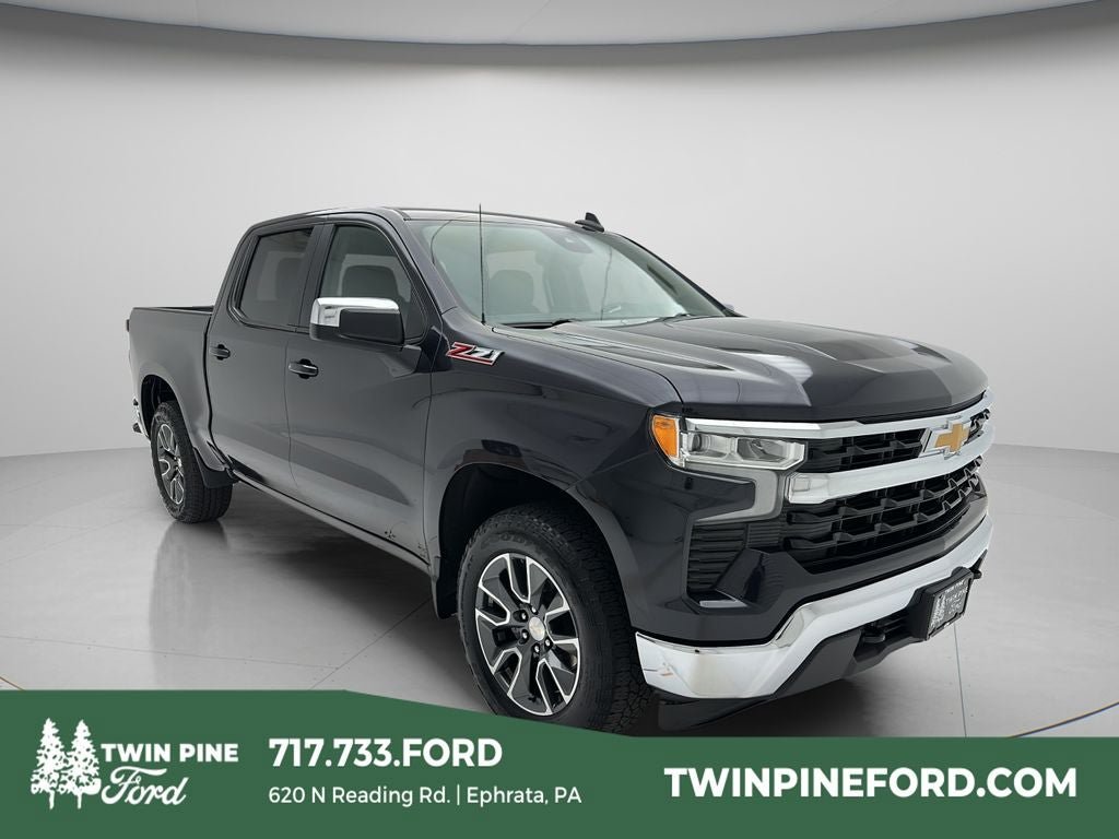 Used 2023 Chevrolet Silverado 1500 LT w/ Z71 Off-Road Package AWD/4WD image 1