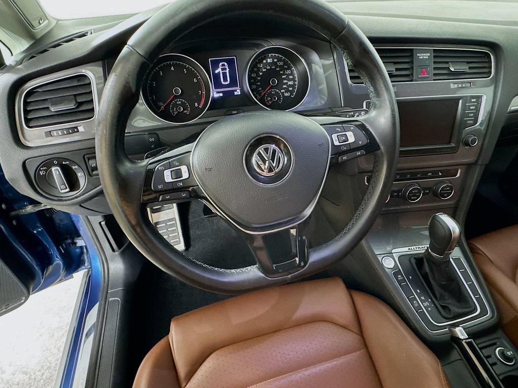 Used 2017 Volkswagen Golf Alltrack SEL AWD/4WD image 11
