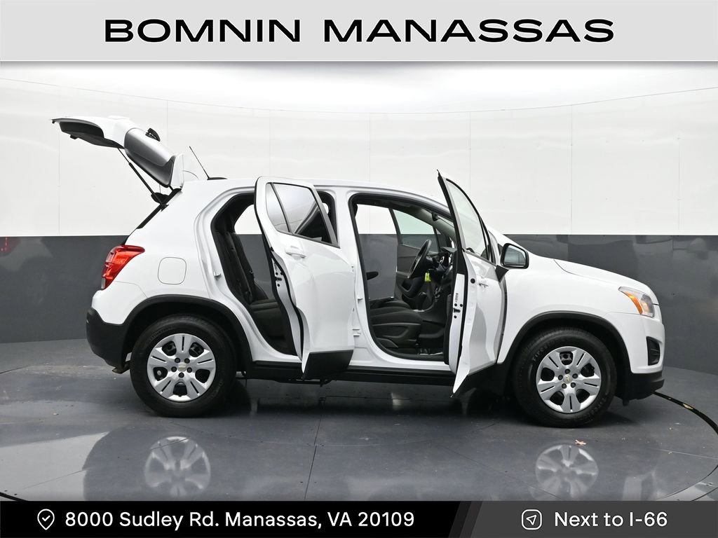 Used 2016 Chevrolet Trax LS image 40