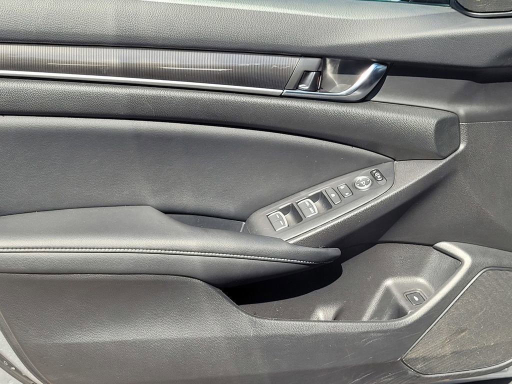 Used 2022 Honda Accord Sport image 14