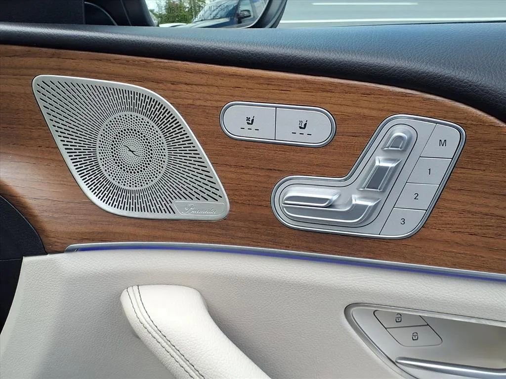 Used 2022 Mercedes-Benz GLS 450 4MATIC image 15